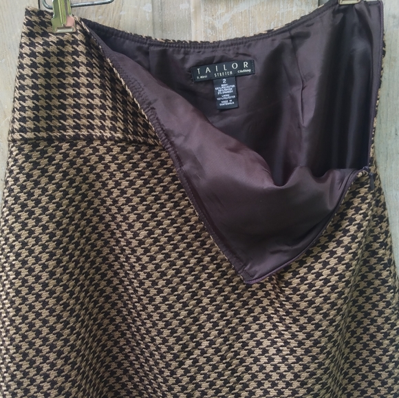 Brown Houndstooth Skirt - Picture 4 of 6